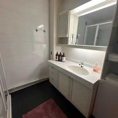 Midt I Hjerte Av דירה *