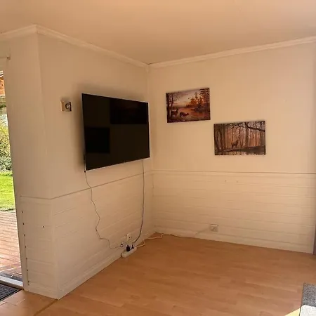 Midt I Hjerte Av דירה