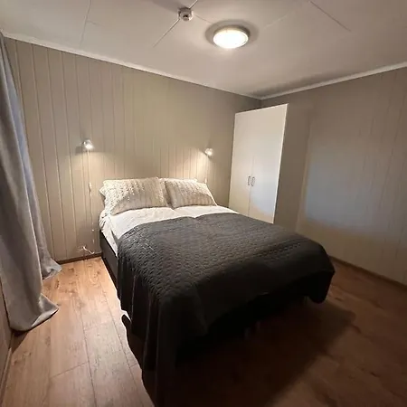 Midt I Hjerte Av *