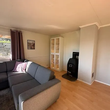 Midt I Hjerte Av
